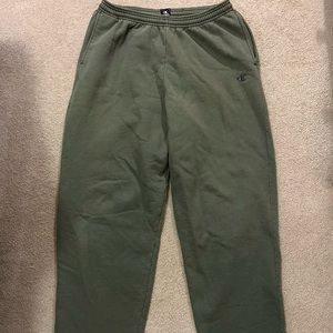Vintage Men’s Champion Hunter Green Reverse Weave Sweatpants